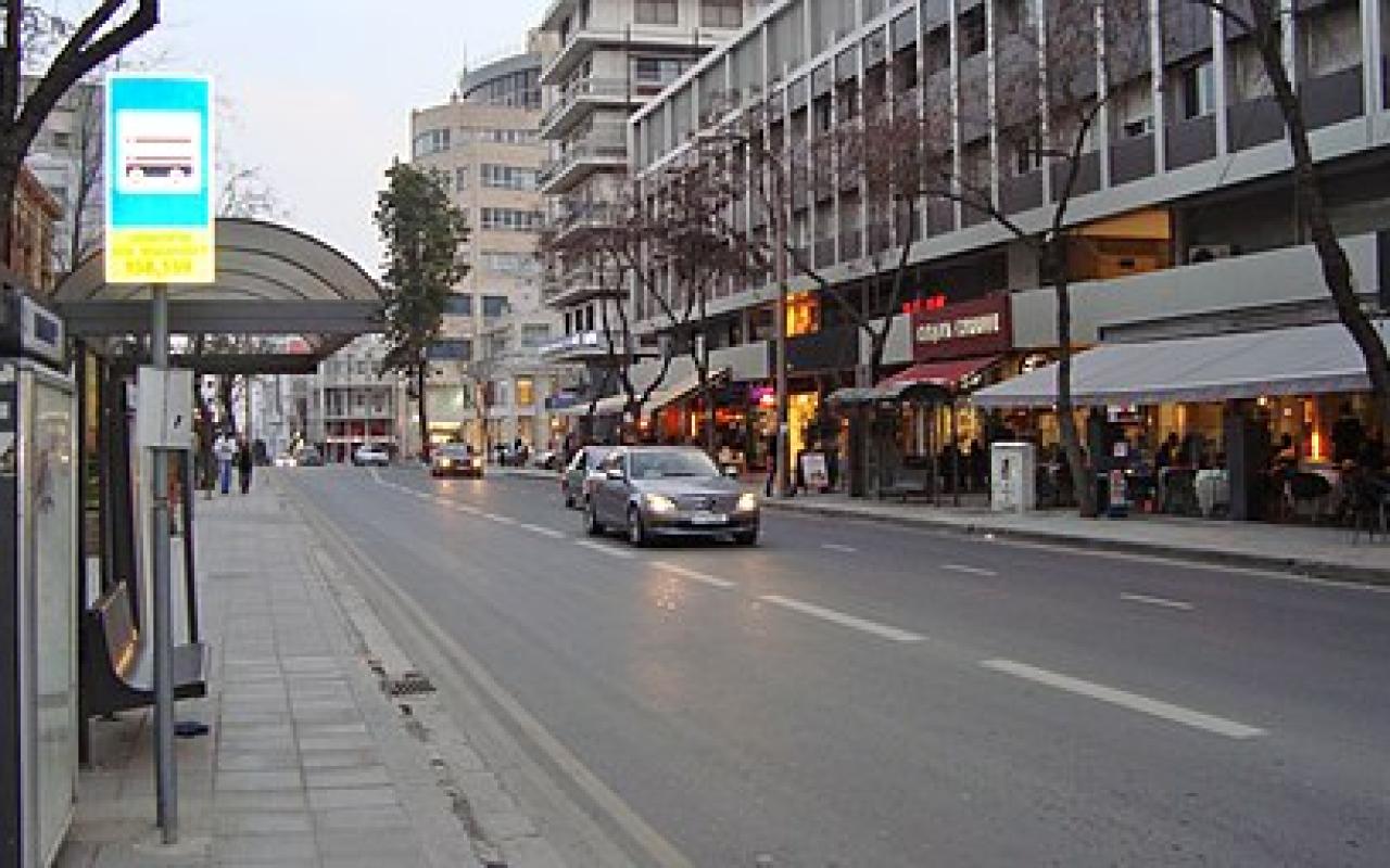 454px-makariou_shopping_avenue_in_downtown_nicosia_cyprus.jpg