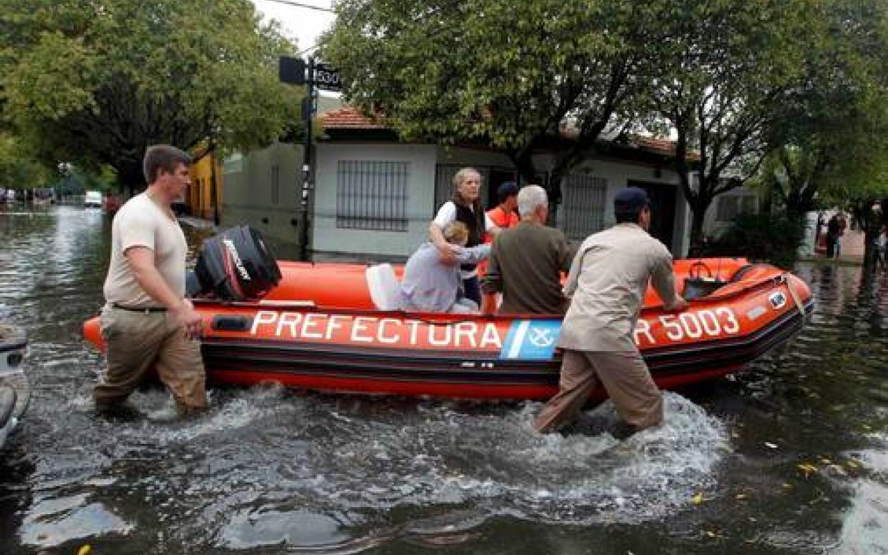 Δώδεκα νεκροί από πλημμύρες στην Αργεντινή