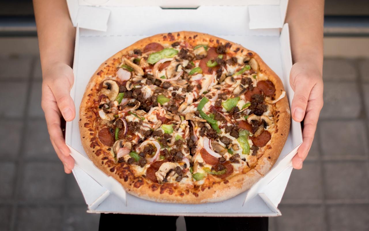 dominos pizza.jpg