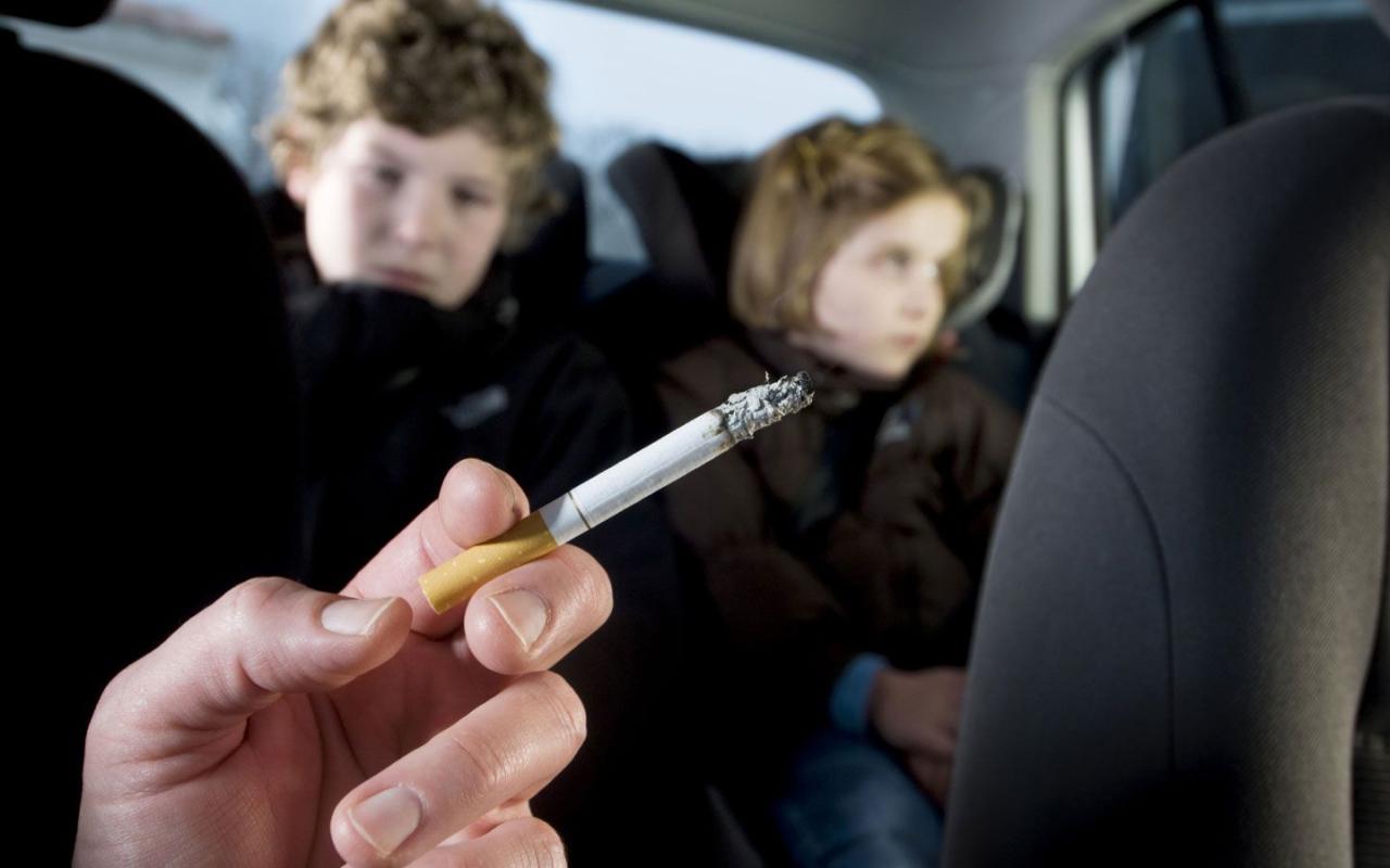 κάπνισμα στο αυτοκινητο