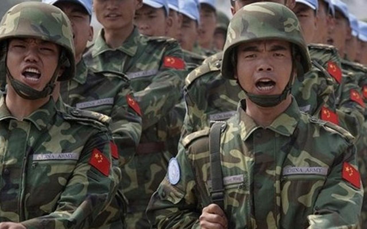 Πάχυναν και ψήλωσαν οι Κινέζοι και δεν χωρούν στα άρματα μάχης