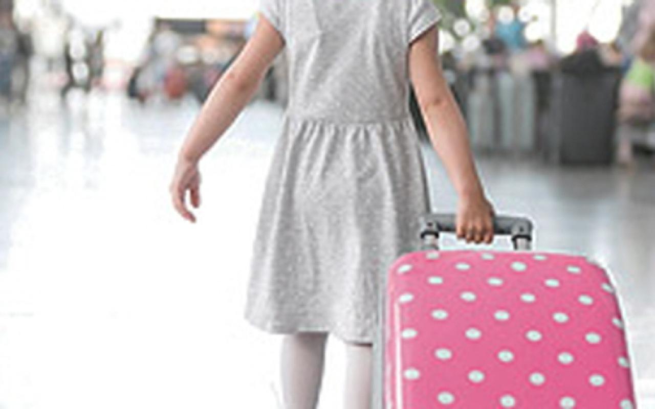 little-girl-in-airport