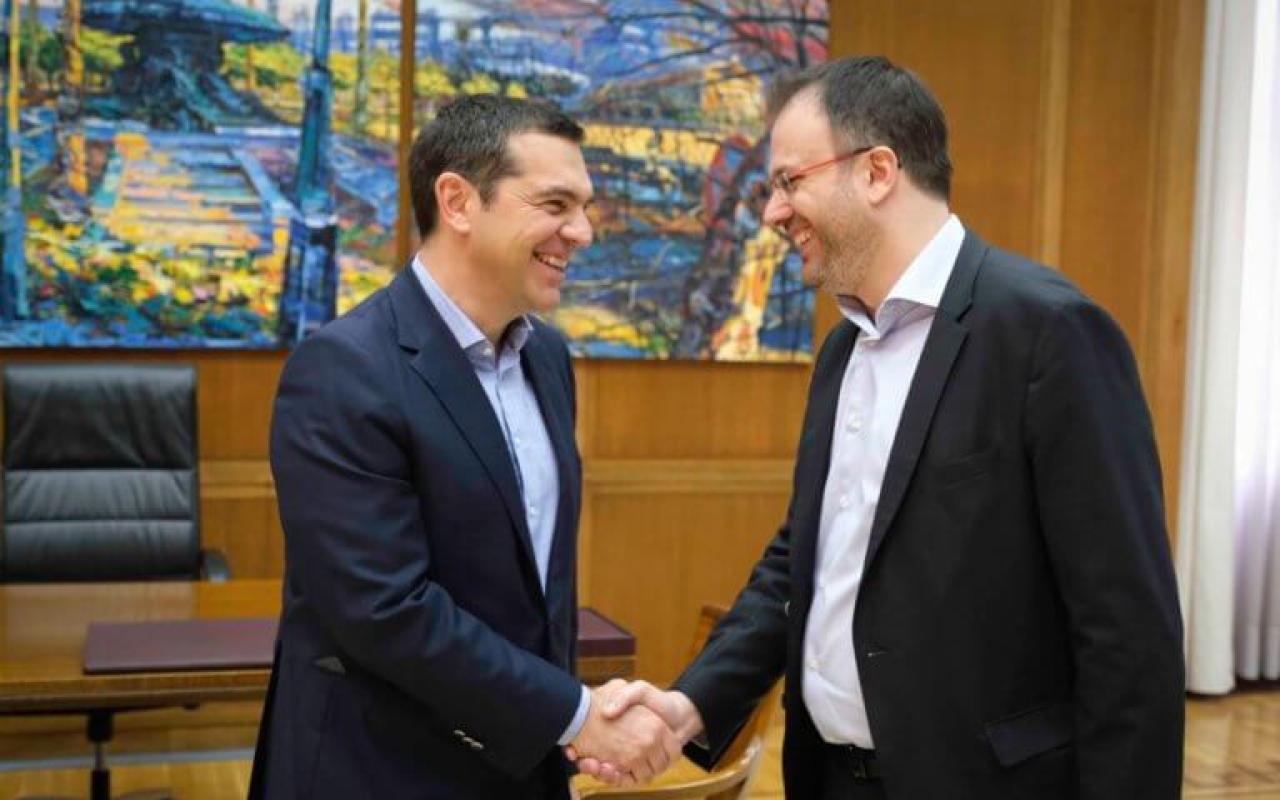 tsipras_theoxaropoulos_vouli-768x512.jpg