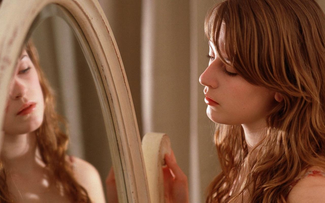 woman-looking-mirror.jpg