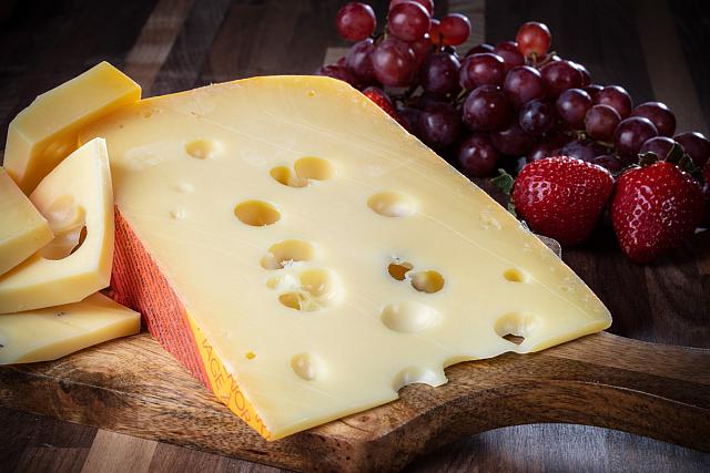  τυρί Jarlsberg