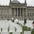 Γερμανία: 13.000 καρέκλες στο κοινοβούλιο, μία για κάθε πρόσφυγα της Μόριας