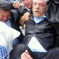 Δακρυγόνα σε 20.000 διαδηλωτές στην Τουρκία, νοσηλεύεται ο πρόεδρος του KESK
