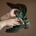 DIY: Πώς θα φρεσκάρεις τις δερμάτινες μπότες σου