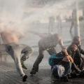 Με νερό διέλυσε η τουρκική αστυνομία διαδήλωση στην Κων/πολη