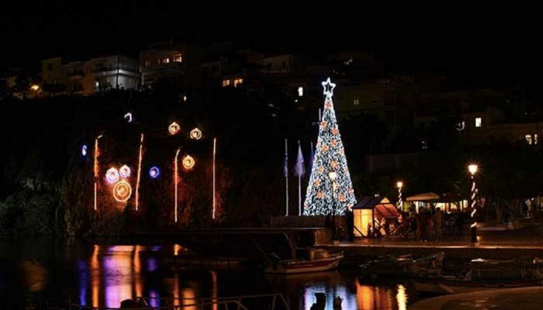 Χωρίς κόσμο η φωταγώγηση του δέντρου στον Άγιο Νικόλαο