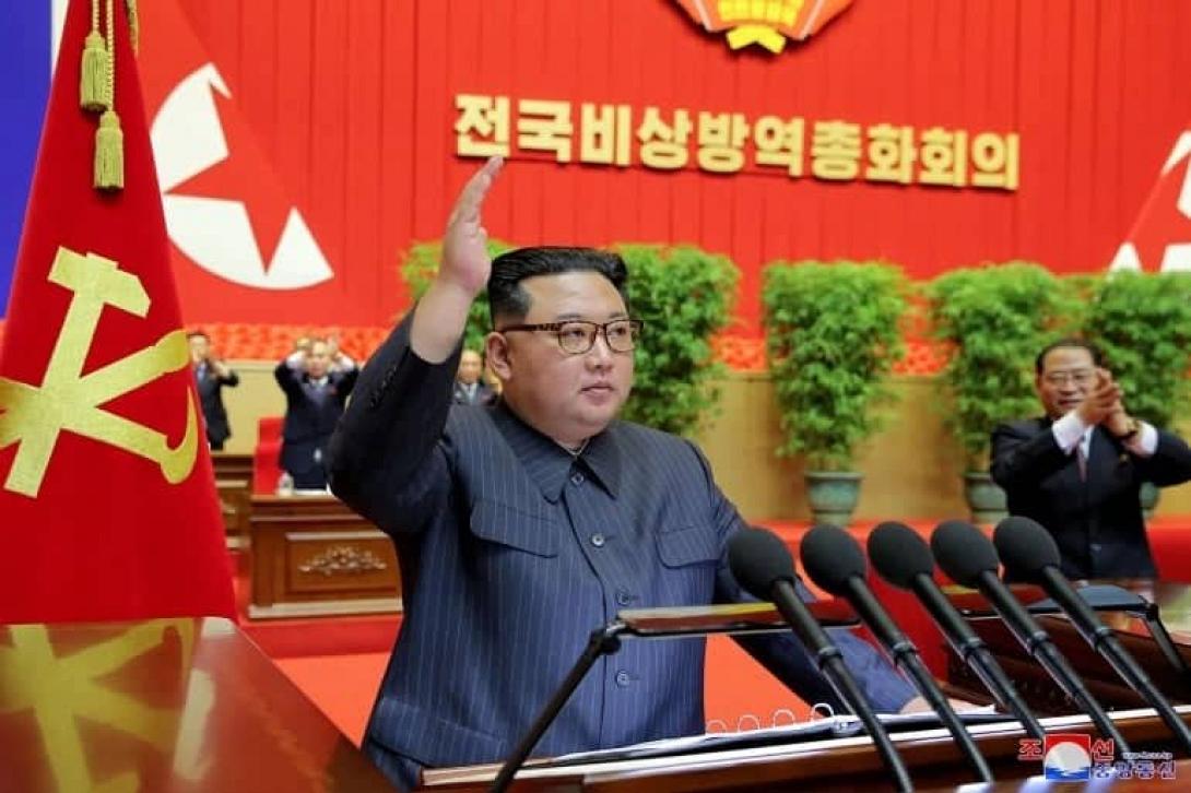 Ο Κιμ Γιονγκ Ουν δήλωσε ότι η Βόρεια Κορέα νίκησε τον κορωνοϊό