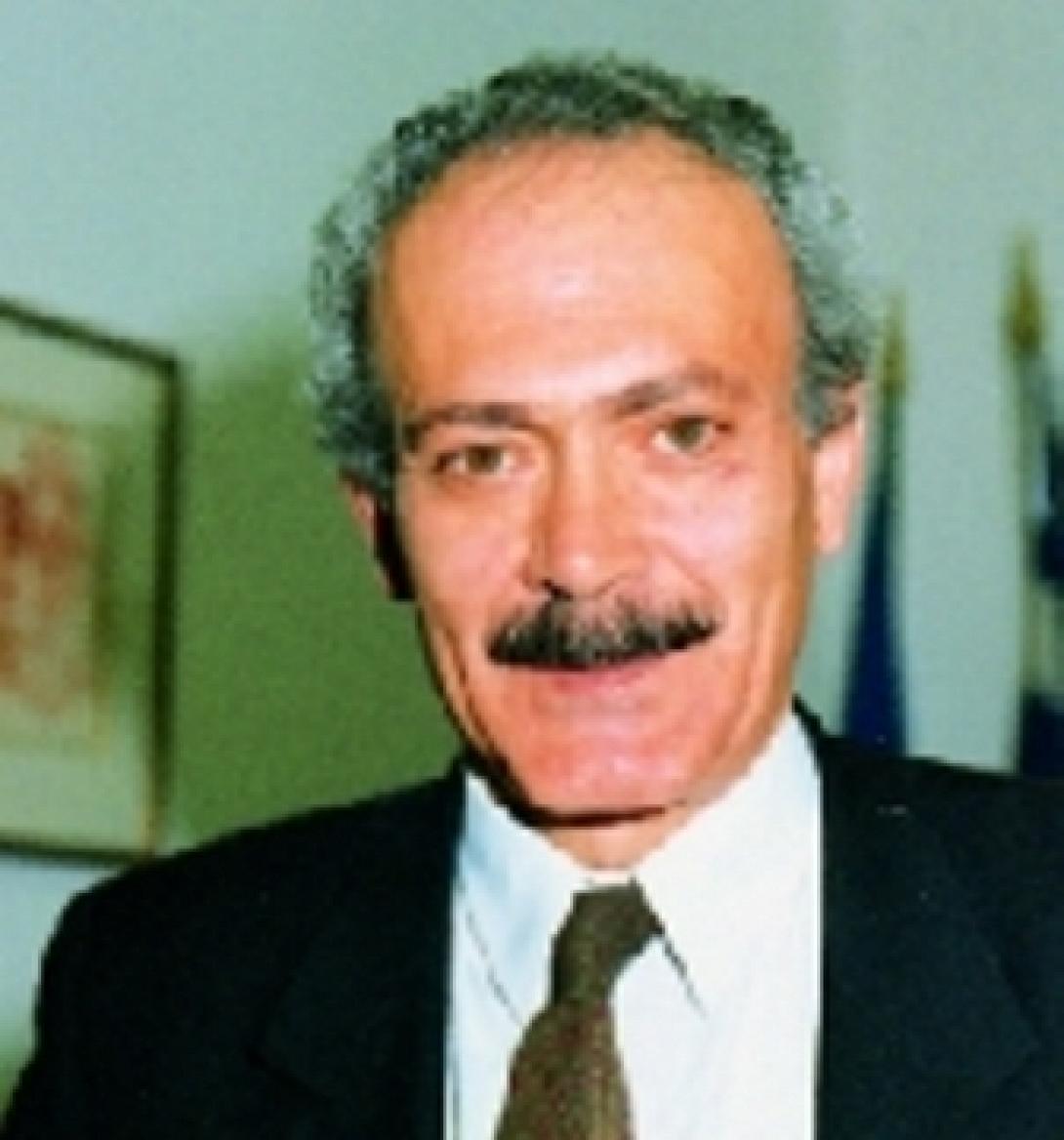 Ο Μηνάς Σταυρακάκης και πρώην υπουργοί (λοχαγοί του ΠΑΣΟΚ) στη νέα ΔΗΜΑΡ