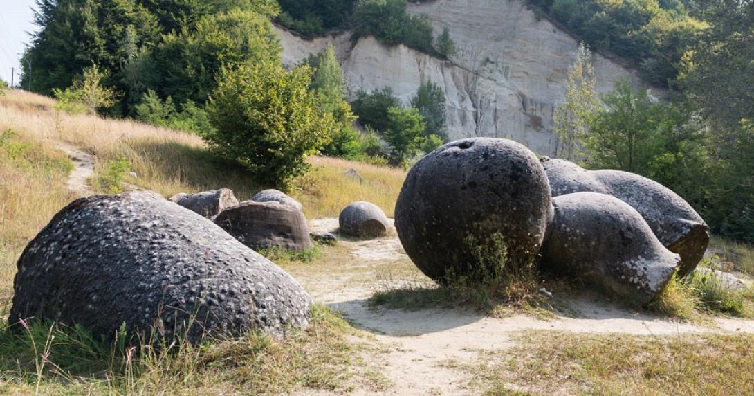 Μυστηριώδεις πέτρες στην Ρουμανία
