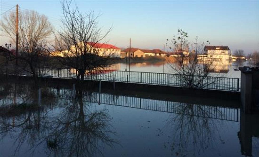 Έβρος: Προχώρησαν σε τεχνητή πλημμύρα