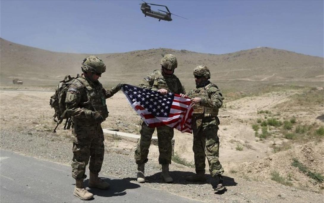 Αποχωρούν Αμερικανοί και Βρετανοί στρατιώτες από το Αφγανιστάν