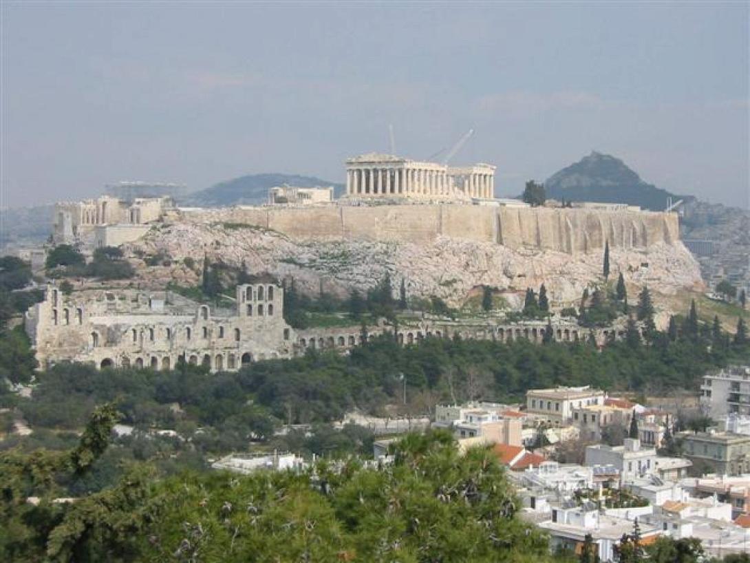 Sunday Telegraph: «Σκέτη μαγεία η Αθηναϊκή Ριβιέρα» 