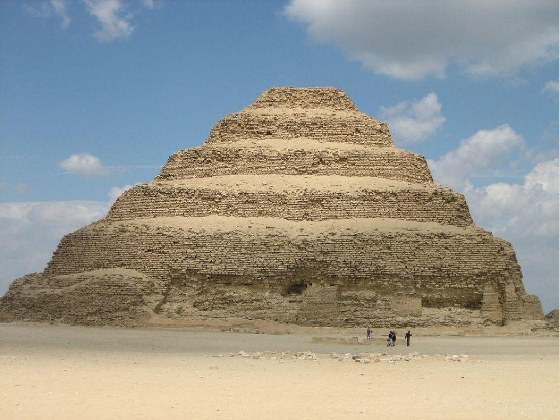 Πυραμίδα Ζοζέρ.jpg