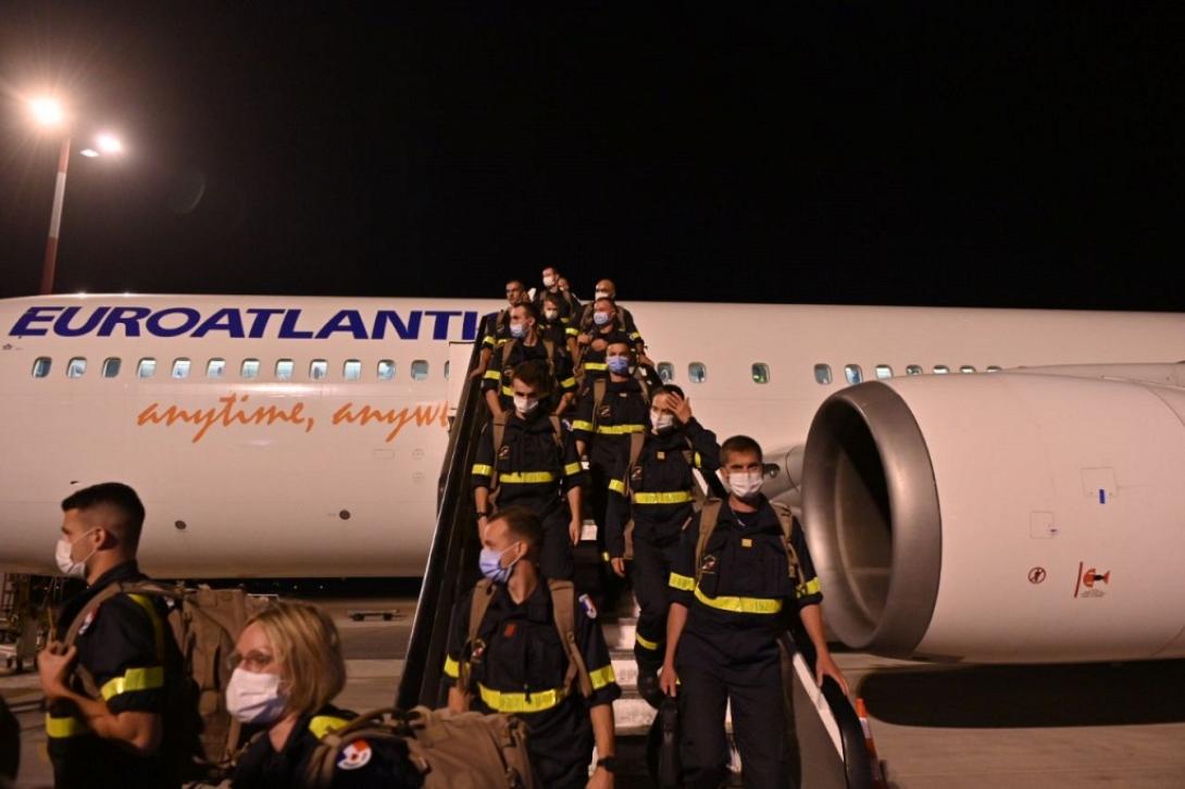 Στην Αθήνα οι 83 Γάλλοι πυροσβέστες