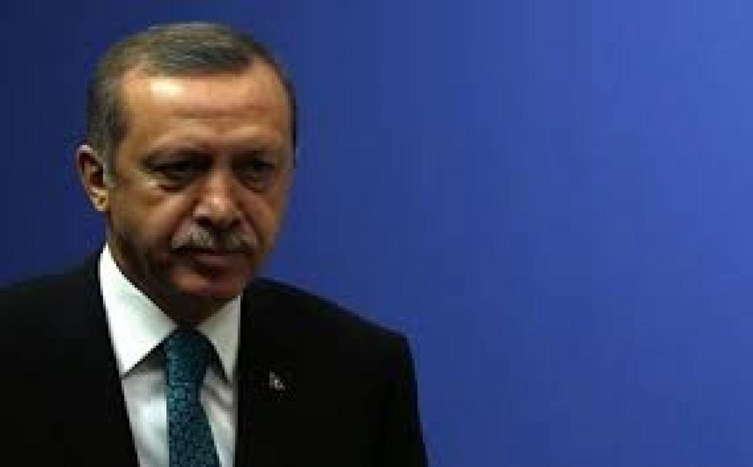 Κλυδωνίζεται η κυβέρνηση Ερντογάν παρά τον ανασχηματισμό