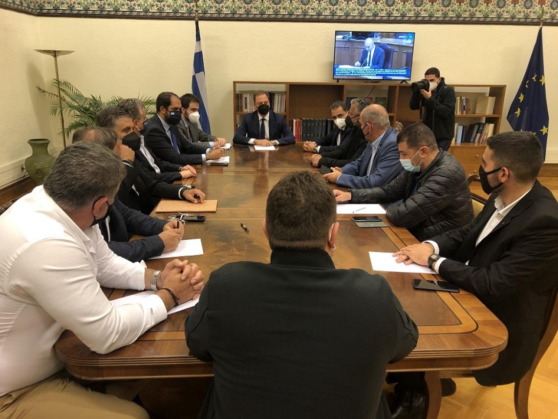  συνάντηση του υπουργού Αγροτικής Ανάπτυξης για τις επιδοτήσεις με εκπροσώπους του αγροτικού κόσμου της Κρήτης