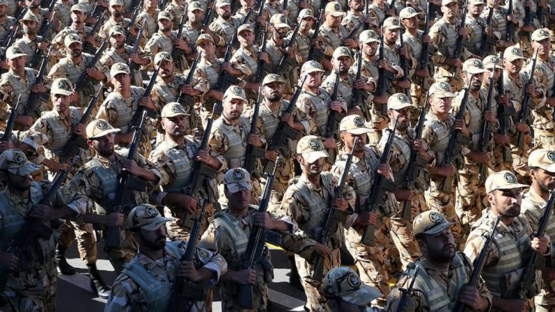 ιραν στρατος φρουροι της επαναστασης.jpg