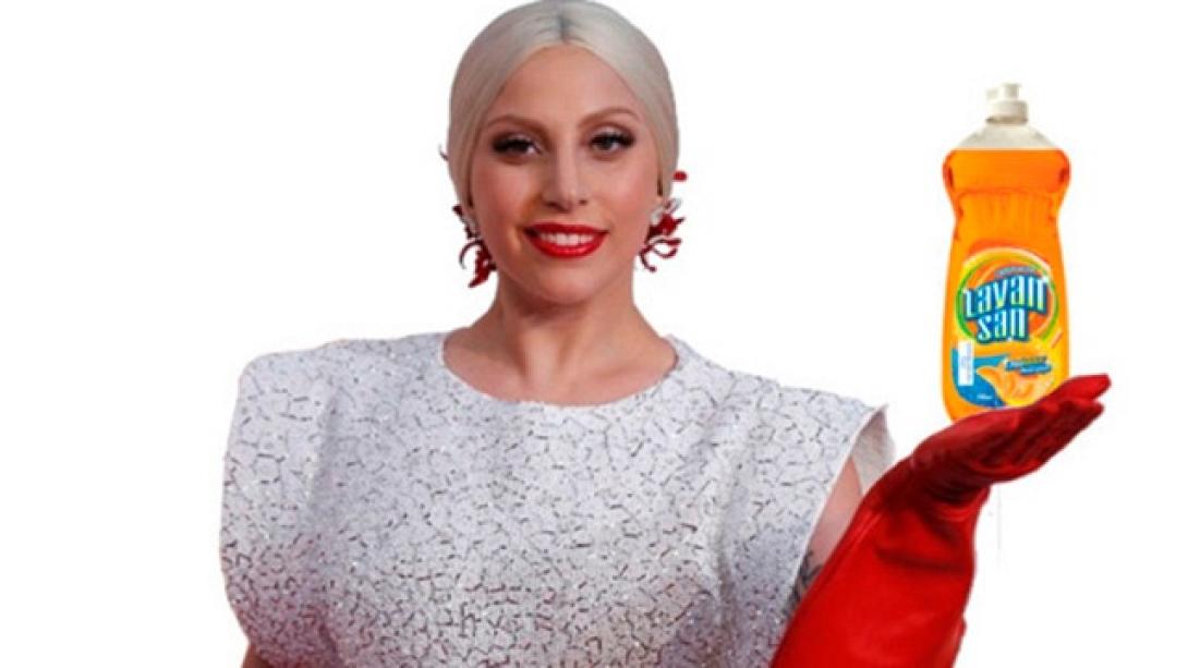 Τα κόκκινα γάντια της Lady Gaga που έβαλαν φωτιά στο &#039;Ιντερνετ! (φωτογραφίες)