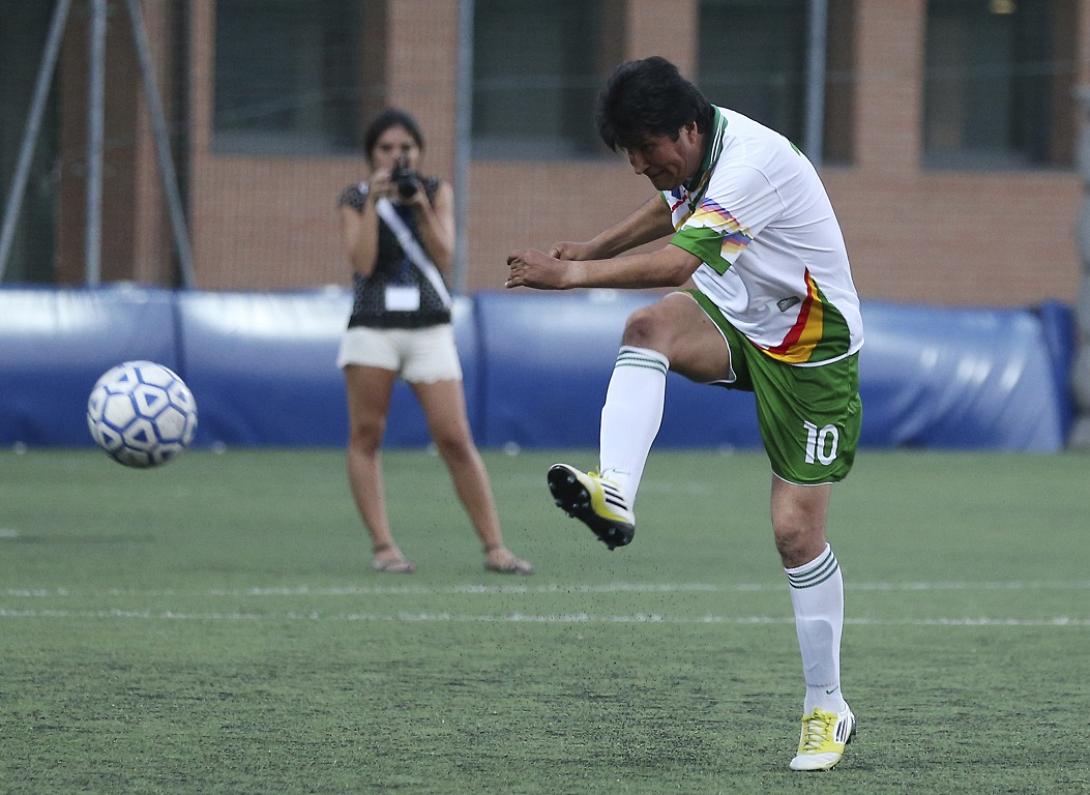 Επαγγελματίας ποδοσφαιριστής ο  πρόεδρος της Βολιβίας, Μοράλες!