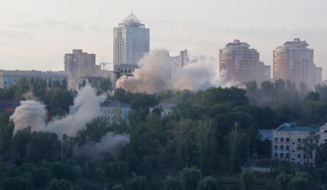Νοσοκομείο επλήγη από πυρά ρουκετών στο κέντρο του Ντονέτσκ