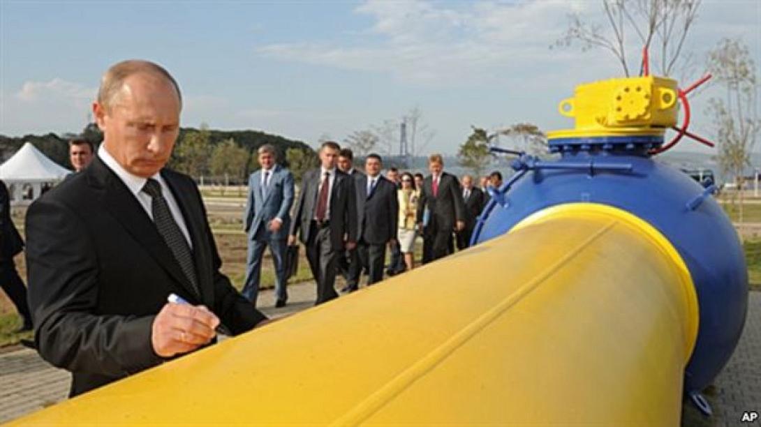 Στη Κίνα ο Πούτιν για το φυσικό αέριο