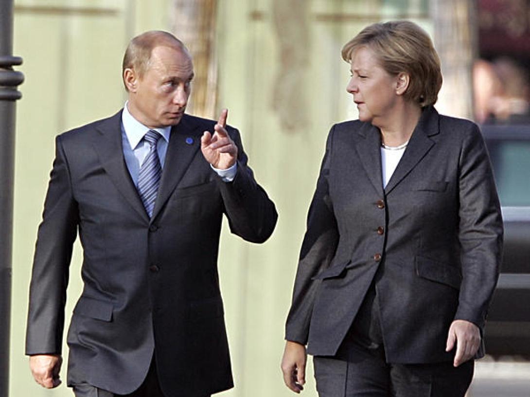 Πούτιν προς Μέρκελ : η Ουκρανία είναι στα πρόθυρα εμφυλίου