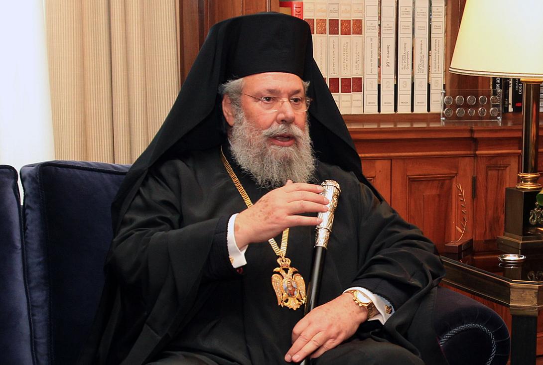 Ο Αρχιεπίσκοπος Χρυσόστομος εκφράζει τη συμπάθεια του στον τέως ηγέτη των Τουρκοκυπρίων