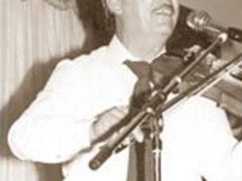 αβυσσινός αβυσσινός