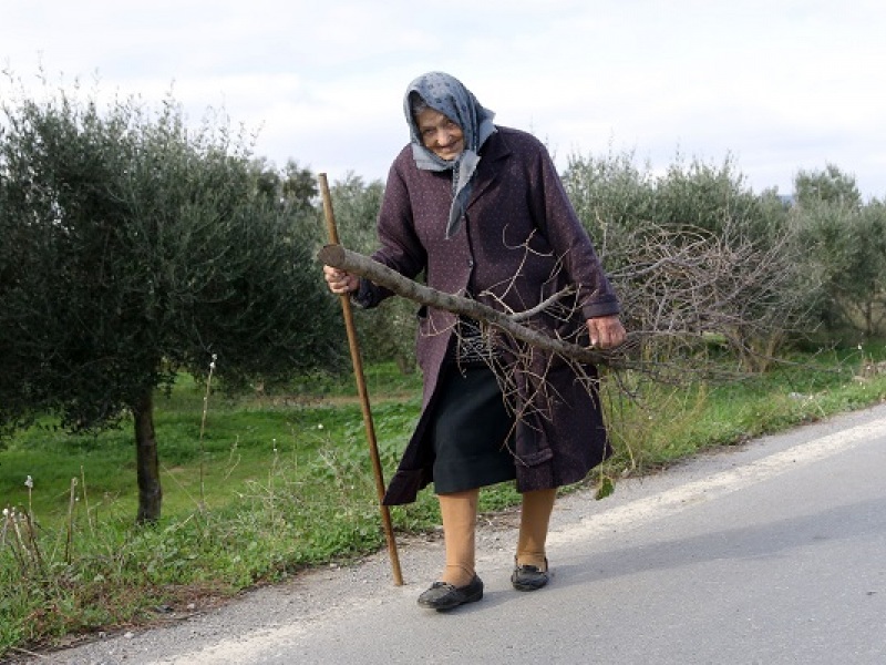 giagia.jpg giagia.jpg