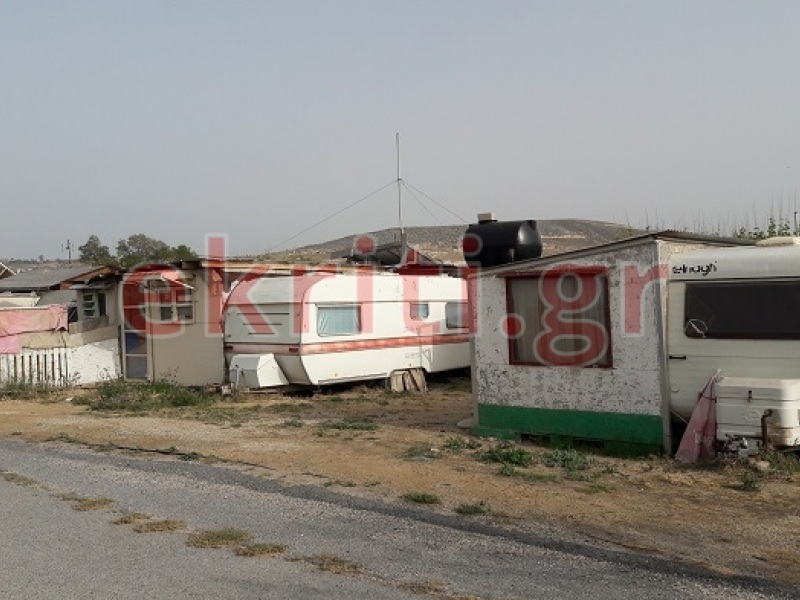 καρτερός τροχόσπιτα καρτερός τροχόσπιτα