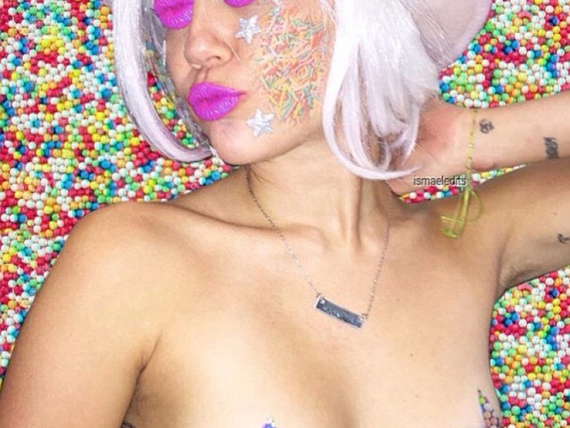 miley3.png miley3.png