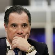 Η κυβέρνηση εξετάζει στοχευμένα μέτρα για τη στήριξη των ευάλωτων