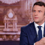 Δεν υπάρχει ευρύτερη συμφωνία με τον Σαρκοζί λέει ο Μακρόν 