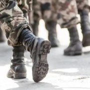 ΣΤΡΑΤΙΩΤΙΚΟΣ