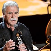 Βασίλης Σκουλάς 