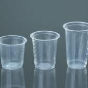 πλαστικό ποτήρι 