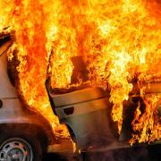 φωτιά σε αυτοκίνητο