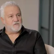 πετρουλακης