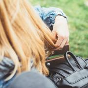 Κοπέλα (φωτογραφία από create.vista.com)