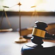 δίκη - δικηγόροι 