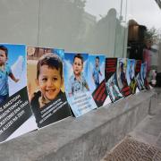 μικρός άγγελος δικαστήρια