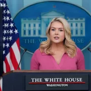 Κάρολαϊν Λέβιτ