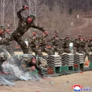 Στρατιώτες