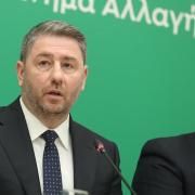 νικος ανδρουλακης 