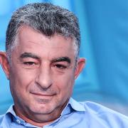 γιώργος καραϊβάζ 