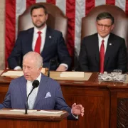 κάρολος, ομιλία